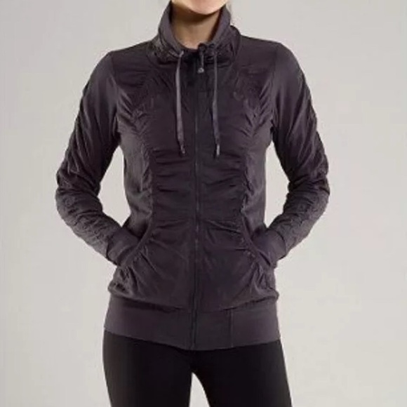 LULULEMON‎ Jacket Full Zip Grey Reversible Long Sleeves Thumb Holes Ruched Sz 6 - Picture 1 of 16